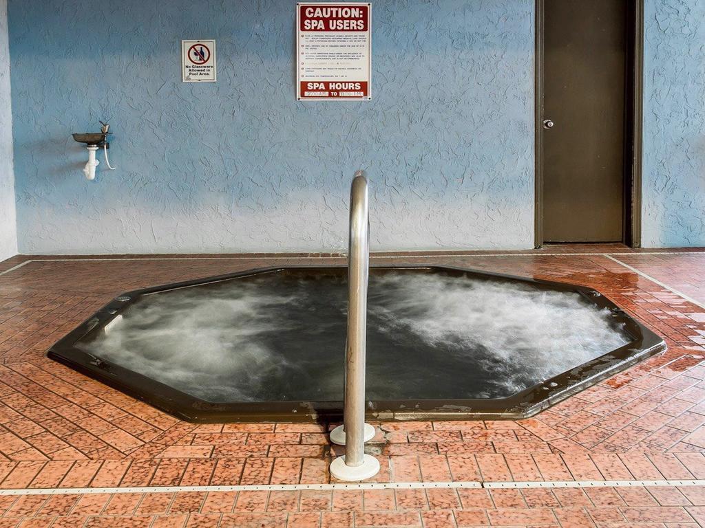 Quality Inn Gaylord Luaran gambar