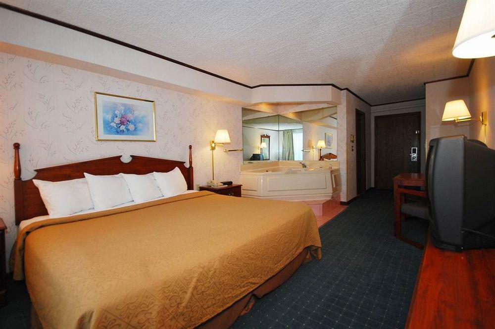 Quality Inn Gaylord Bilik gambar